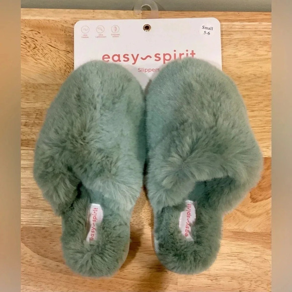 EASY SPIRIT fuzzy green slippers. Women’s size 5/6. Luxurious. NWTS. - Picture 5 of 8
